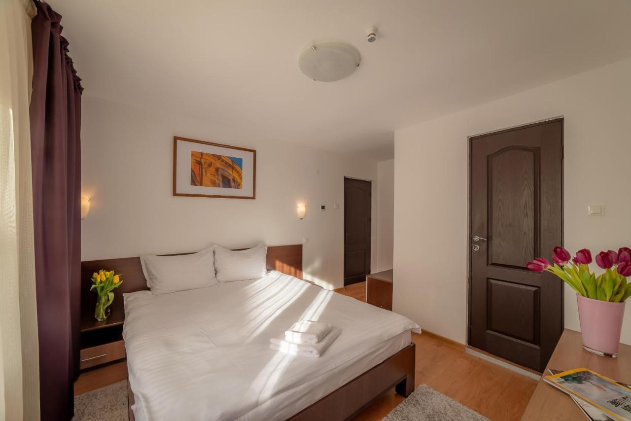 Pension Cluj ภายนอก รูปภาพ