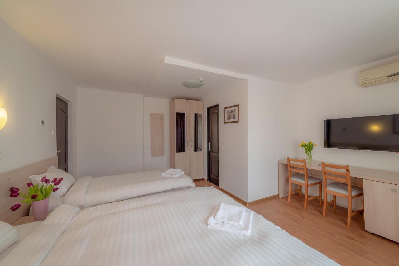 Pension Cluj ภายนอก รูปภาพ