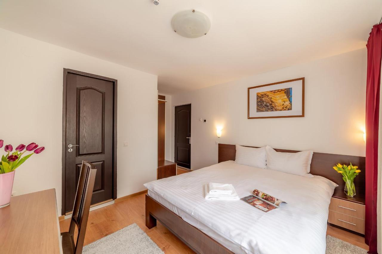 Pension Cluj ภายนอก รูปภาพ